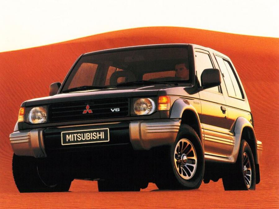  Mitsubishi Pajero Metal Top 1991 года  (фото 3 из 10)